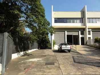 industrial em Avenida Aruanã, Tamboré - Barueri - SP