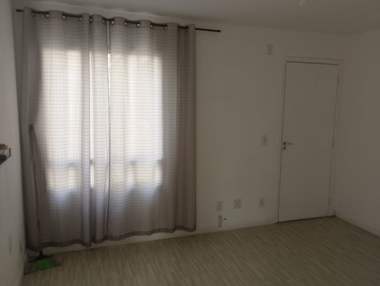 img0