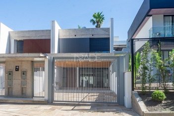 house em Rua Professor Carlos de Paula Couto, Cavalhada - Porto Alegre - RS