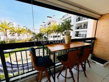 apartment em Rua João Meirelles, Abraão - Florianópolis - SC