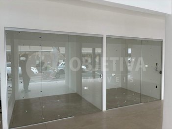 business em Avenida Floriano Peixoto, Centro - Uberlândia - MG