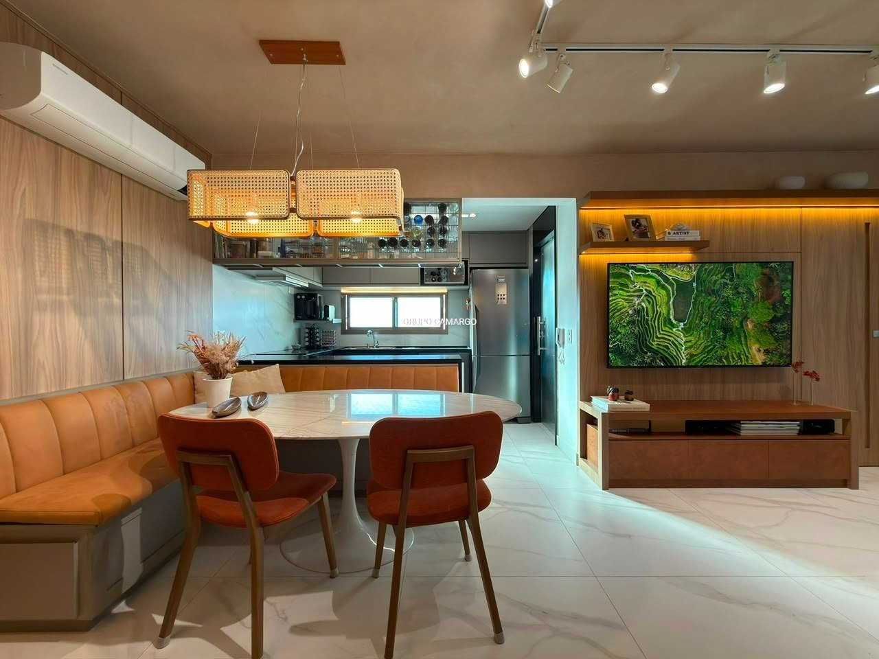 Apartamento com 3 quartos — Santo Antônio, Belo Horizonte
