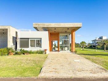 house em Avenida Diamante, Rainha do Mar - Xangri-Lá - RS