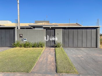 house em Rua Dayane Regina Agueiro da Cruz Cantelli, Conjunto Residencial Monte Carlo - Dourados - MS