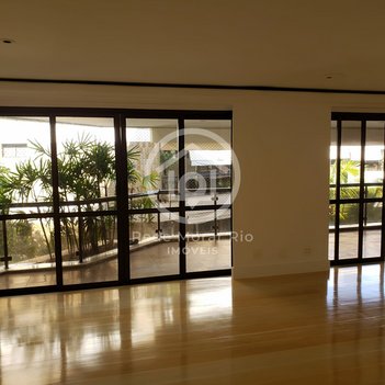 apartment em Rua General Tasso Fragoso, Lagoa - Rio de Janeiro - RJ