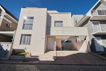 house em Rua João Batista Dallarmi, Santo Inácio - Curitiba - PR