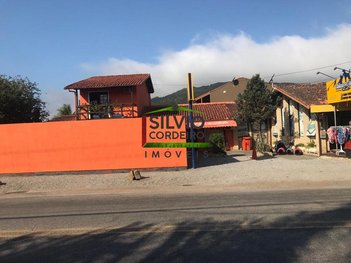 commercial_building em João Gualberto Soares, Barra da Lagoa - Florianópolis - SC