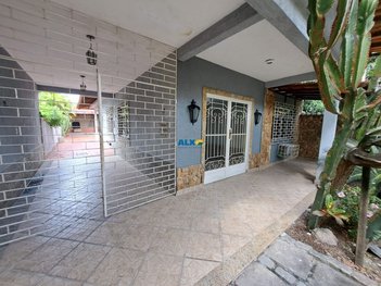 house em Rua Expedicionário Ramis Mendes, Colubande - São Gonçalo - RJ