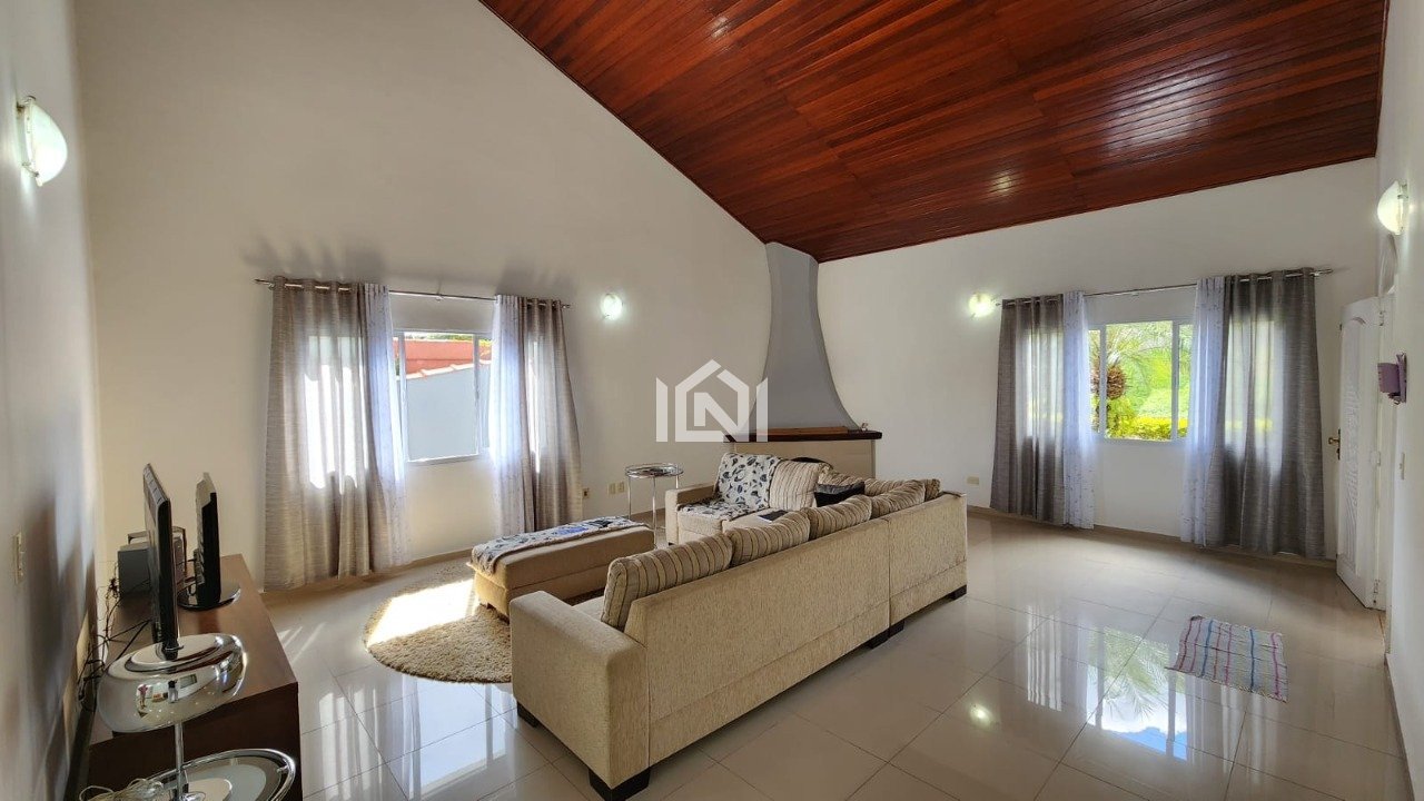 casa a venda no condominio haras bela vista  sala tv