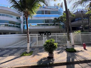 apartment em Rua Clóvis Salgado, Recreio dos Bandeirantes - Rio de Janeiro - RJ