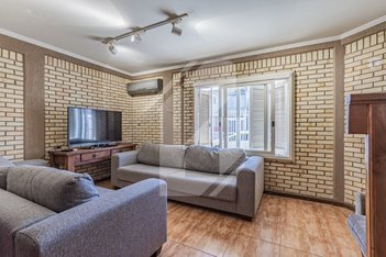 house em Rua Cascável, Parque da Matriz - Cachoeirinha - RS