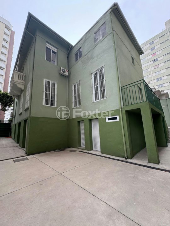 WhatsApp Image 2024-10-12 at 17.21.49 (1).jpeg