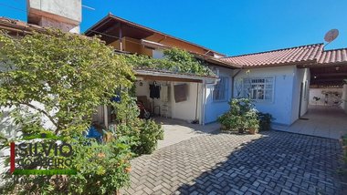 house em Rua Bento Bernardino dos Santos, Barra da Lagoa - Florianópolis - SC