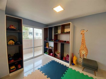 apartment em Rua Trinta e Um de Março, Mirim - Praia Grande - SP