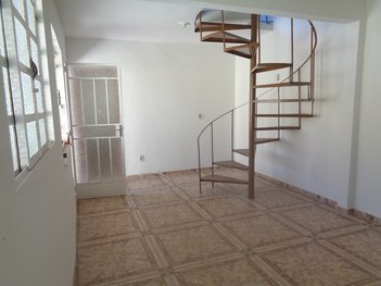 industrial em Rua Tavares de Melo, Cachoeirinha - Belo Horizonte - MG