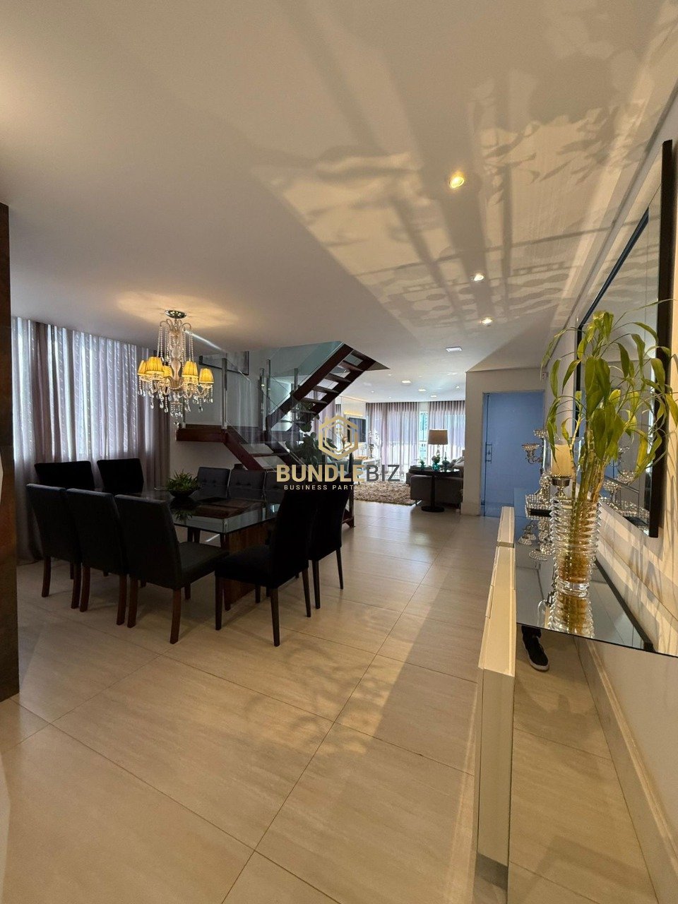 Casa com 4 quartos — Santa Lúcia, Belo Horizonte