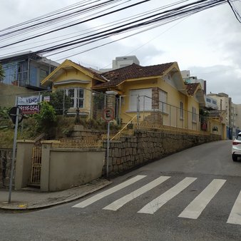 Cômodo Condomínio