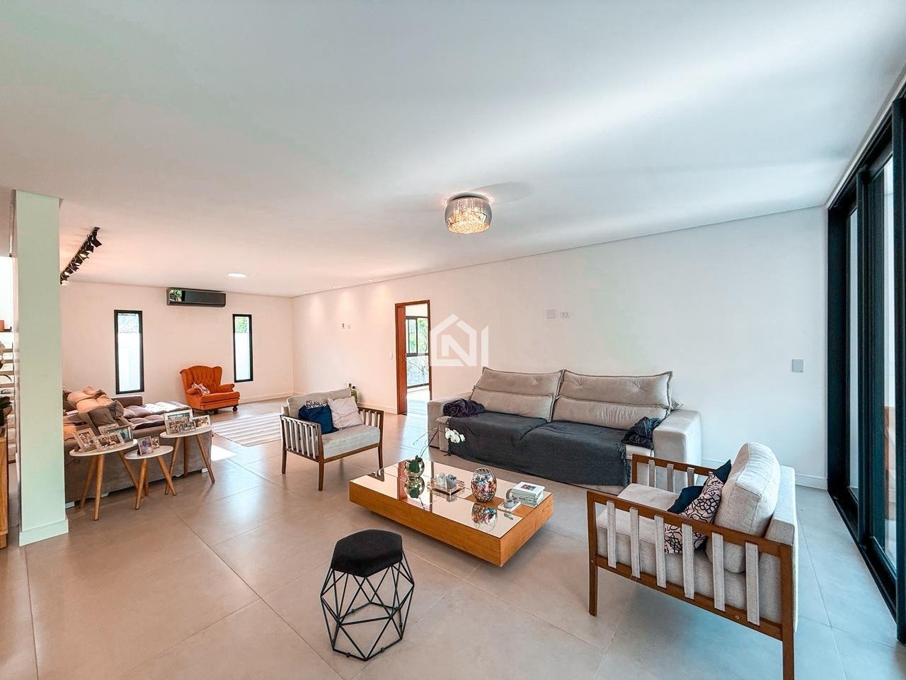 casa a venda no condominio parque das artes - sala para 3 ambientes