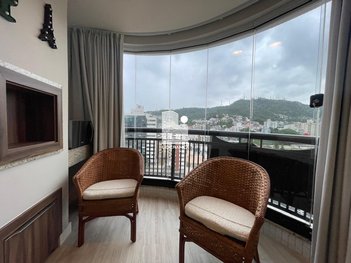 apartment em Avenida Madre Benvenuta, Trindade - Florianópolis - SC