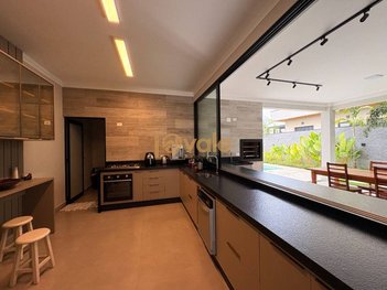 house em Rua Benedito Rodrigues de Morais, Condomínio Residencial Monte Carlo - São José dos Campos - SP