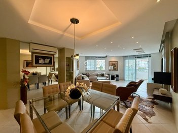 apartment em Avenida dos Dourados, Jurerê Internacional - Florianópolis - SC
