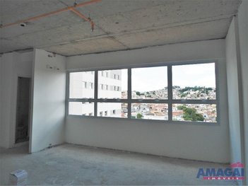 office em Rua Tiradentes, Centro - Jacareí - SP