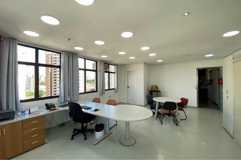 office em Rua Américo Brasiliense, Chácara Santo Antônio (Zona Sul) - São Paulo - SP