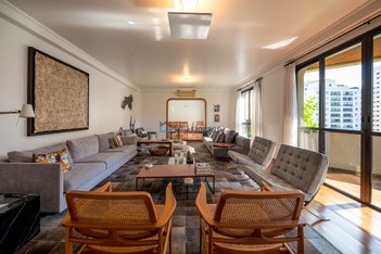 apartment em Rua Lourenço de Almeida, Vila Nova Conceição - São Paulo - SP