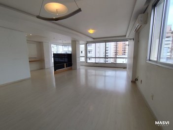 apartment em Jornalista Rubens de Arruda Ramos, Centro - Florianópolis - SC