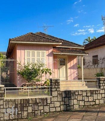 house em Avenida Pereira Pinto, Jardim São Pedro - Porto Alegre - RS