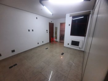 office em Rua Bittencourt, Vila Nova - Santos - SP