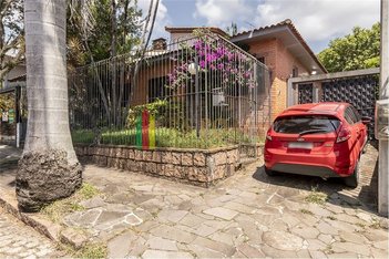 house em Rua Professor Fernando Carneiro, Três Figueiras - Porto Alegre - RS
