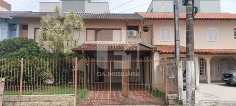 house em Rua Professor Bento Águido Vieira, Trindade - Florianópolis - SC