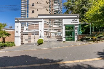 apartment em Rua Rosa Kaint Nadolny, Campo Comprido - Curitiba - PR