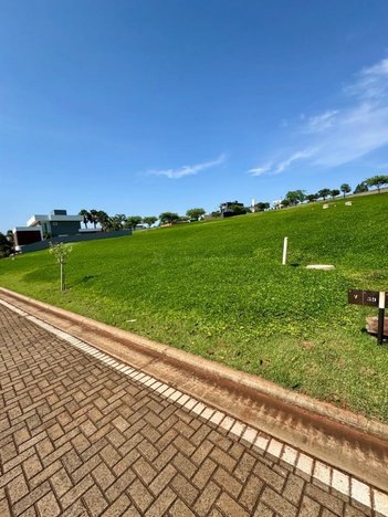land_lot em Estrada Romeirinha, Jardins de Monet Residence - Maringá - PR