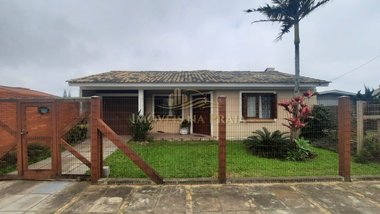house em Rua Rio Comandaí, Centro - Xangri-Lá - RS