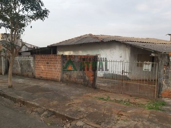 house em Avenida Vereador Rafael Lamastra, Conjunto Habitacional Milton Gavetti - Londrina - PR