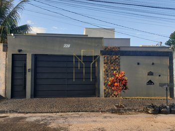 house em Alameda Benedito José de Souza, Jardim Holanda - Uberlândia - MG