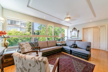 apartment em Padre Chagas, Moinhos de Vento - Porto Alegre - RS