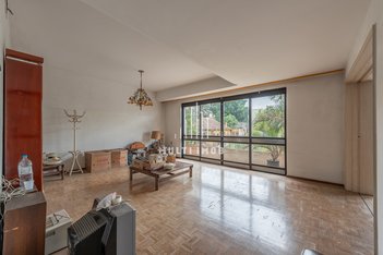 apartment em Rua São Vicente, Rio Branco - Porto Alegre - RS