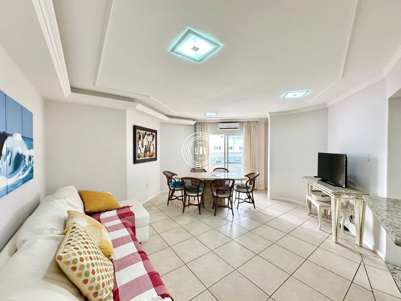 01-SALA 02 AMBIENTES