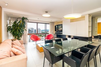 apartment em Rua João Caetano, Três Figueiras - Porto Alegre - RS