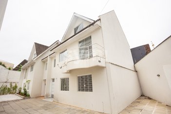 house em Rua João Tschannerl, Vista Alegre - Curitiba - PR
