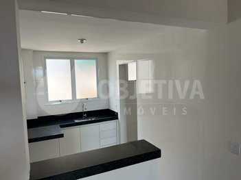 apartment em Avenida Marcos Borges de Miranda, Santa Mônica - Uberlândia - MG