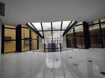 commercial_property em Calçada das Violetas, Condomínio Centro Comercial Alphaville - Barueri - SP