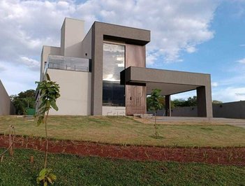 house em Avenida Irene Bersanete Balzanello, Rodovia - Sertanópolis - PR