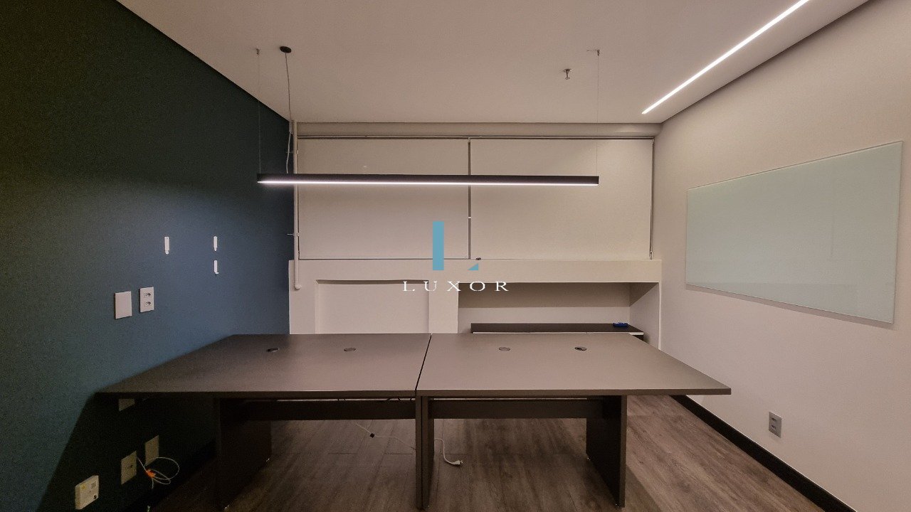 Sala Vila da Serra Locação