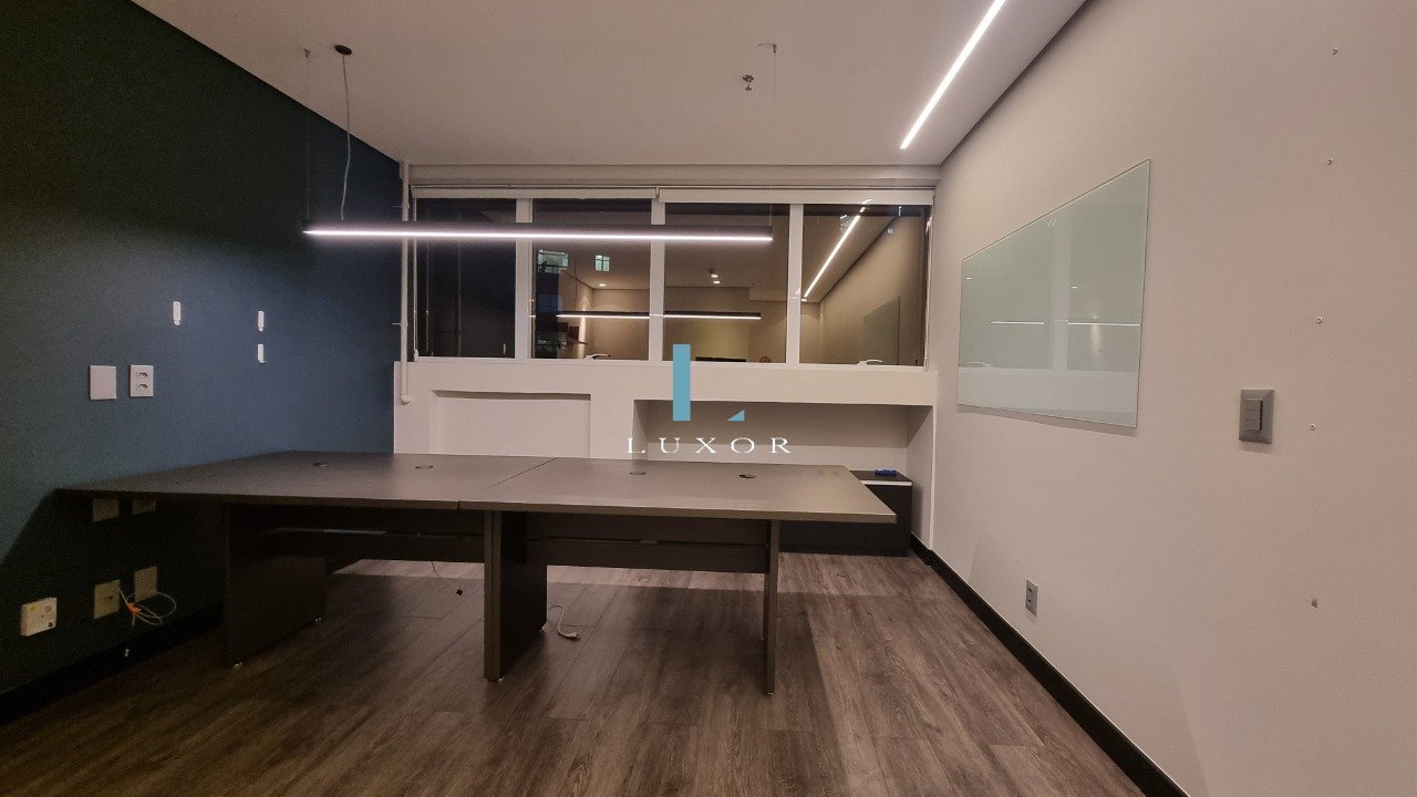 Sala Vila da Serra Locação