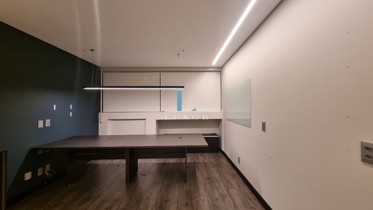 Sala Vila da Serra Locação