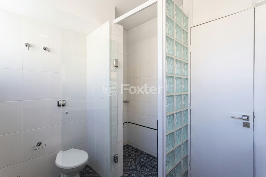 desktop_bathroom00.jpeg